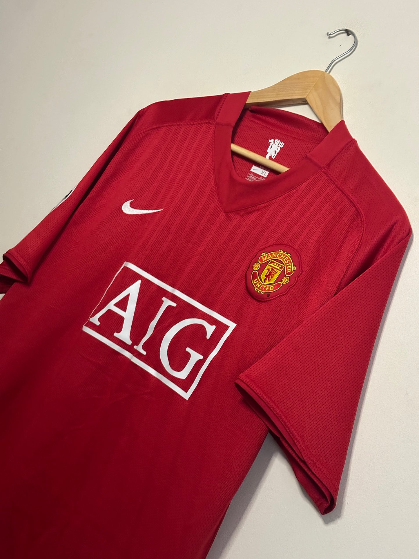 Cristiano Ronaldo Manchester United 2007-09 home football shirt (XL)